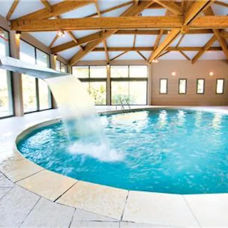 Relaxing Chateau Laval - Comfort Mobile - 3 - 4 Persons Apartment