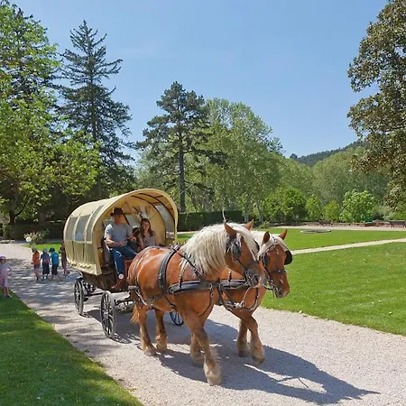 Relaxing Chateau Laval - Comfort Mobile - 3 - 4 Persons Apartment *