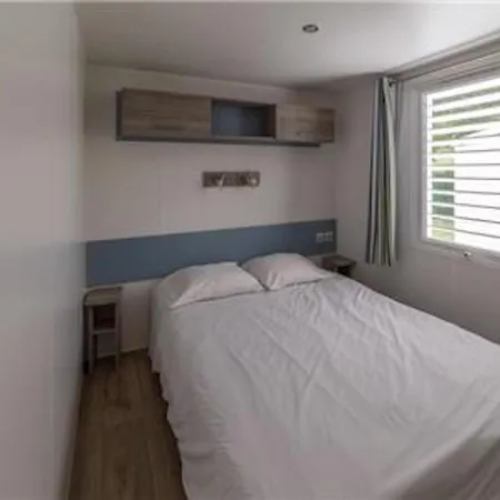 Apartment Relaxing Chateau Laval - Comfort Mobile - 3 - 4 Persons
