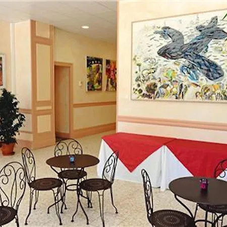 Relaxing Chateau Laval - Comfort Mobile - 3 - 4 Persons *