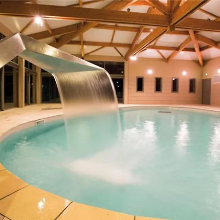 Relaxing Chateau Laval - Comfort Mobile - 3 - 4 Persons Apartment *