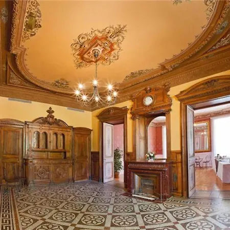 Relaxing Chateau Laval - Comfort Mobile - 3 - 4 Persons *
