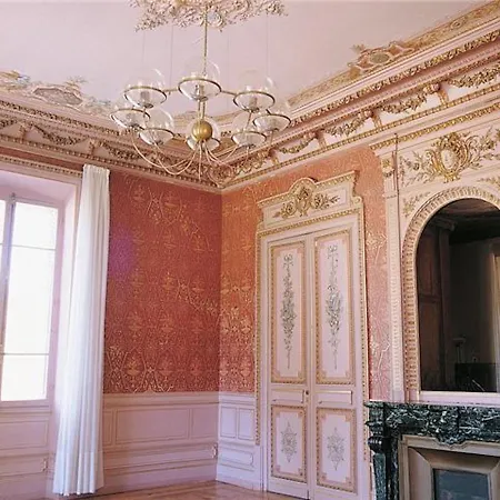 Apartment Relaxing Chateau Laval - Comfort Mobile - 3 - 4 Persons *