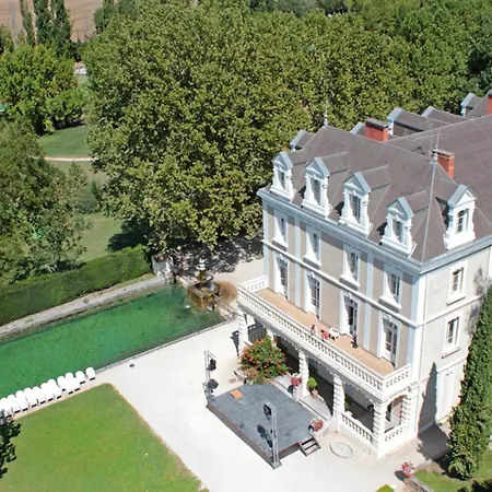 Apartment Relaxing Chateau Laval - Comfort Mobile - 3 - 4 Persons *